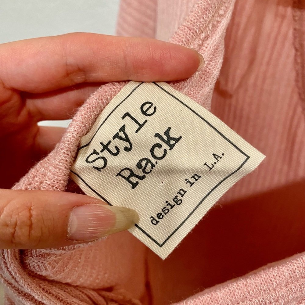 Style Rack Pink Pullover Sweater - Picture 2 of 3